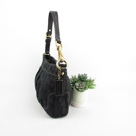 Authentic Coach Vintage  Black Signature Bag - Picture 3 of 10